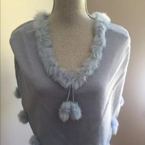 💙Genuine Fur trim poncho/shrug